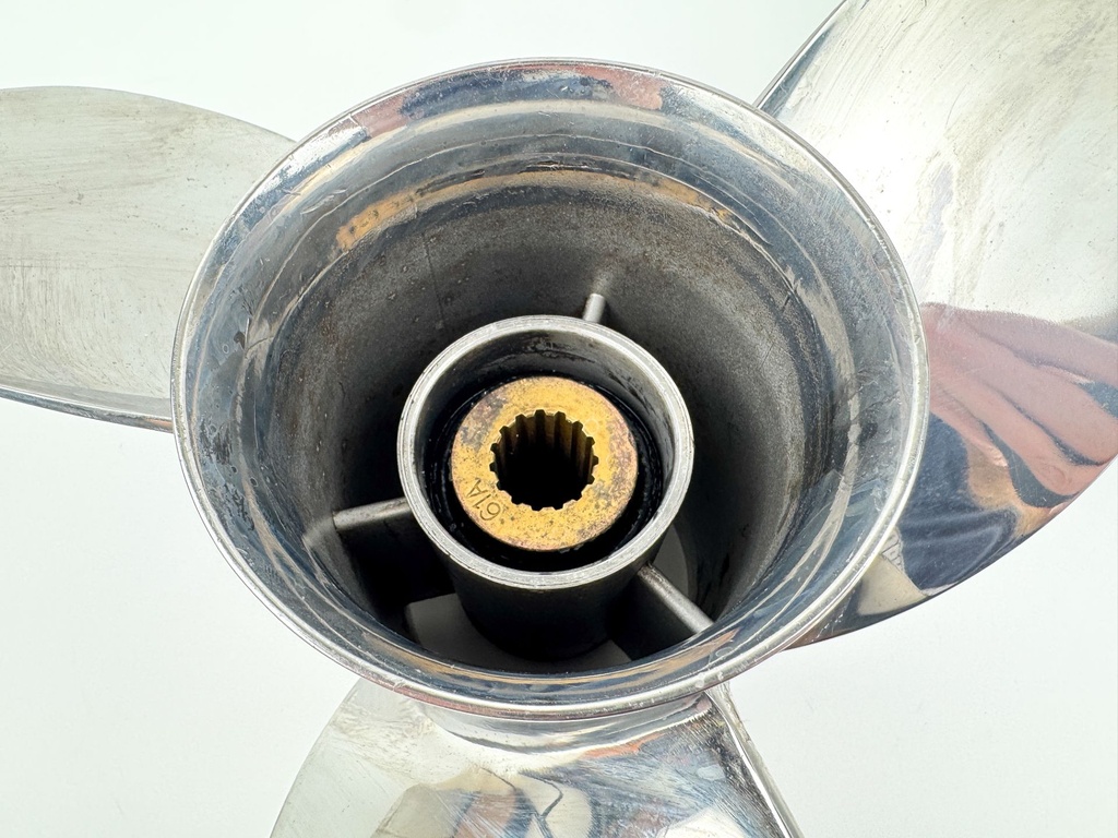 Yamaha Stainless Steel 3 Blade Prop Propeller 15 1/4" x 19P RH Standard