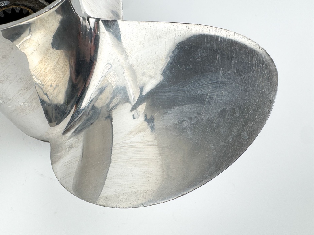 Solas Saturn 12 1/2" x 13P RH 2331-125-13 Stainless Steel Propeller