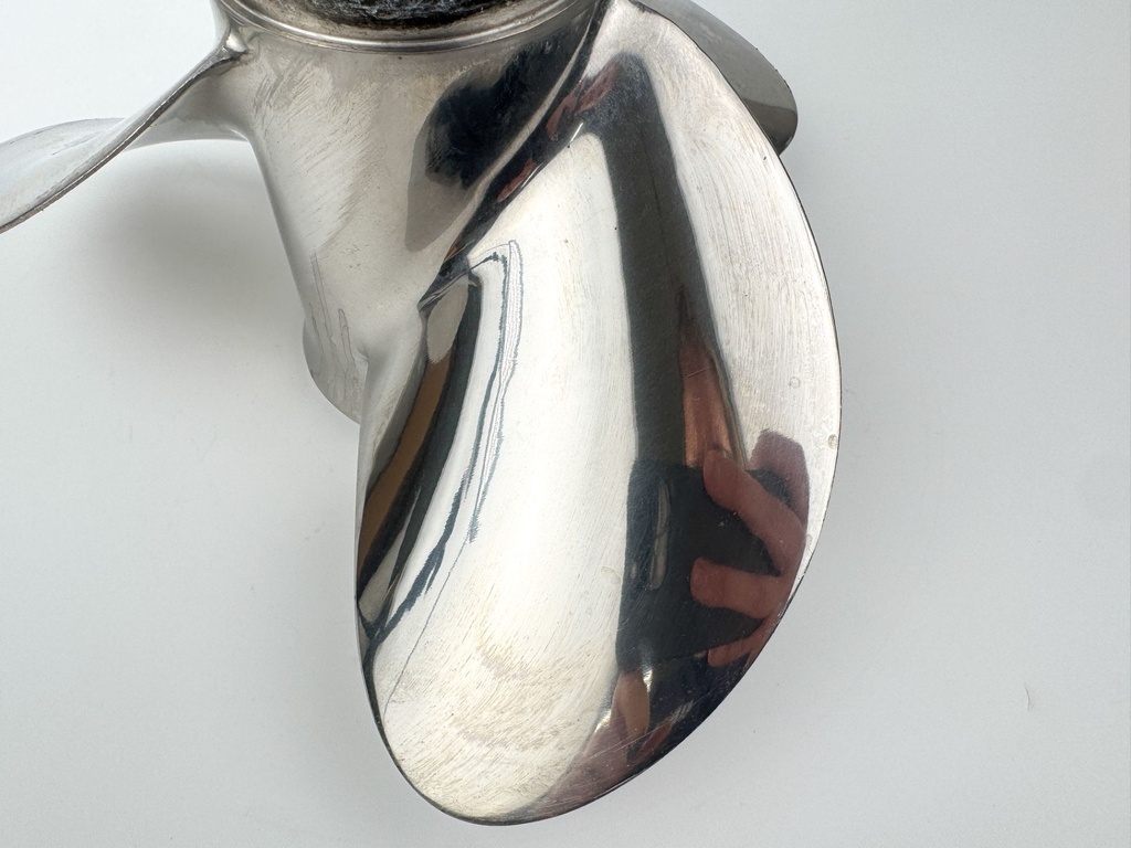 Solas Saturn 12 1/2" x 13P RH 2331-125-13 Stainless Steel Propeller