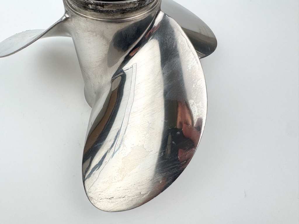 Solas Saturn 12 1/2" x 13P RH 2331-125-13 Stainless Steel Propeller