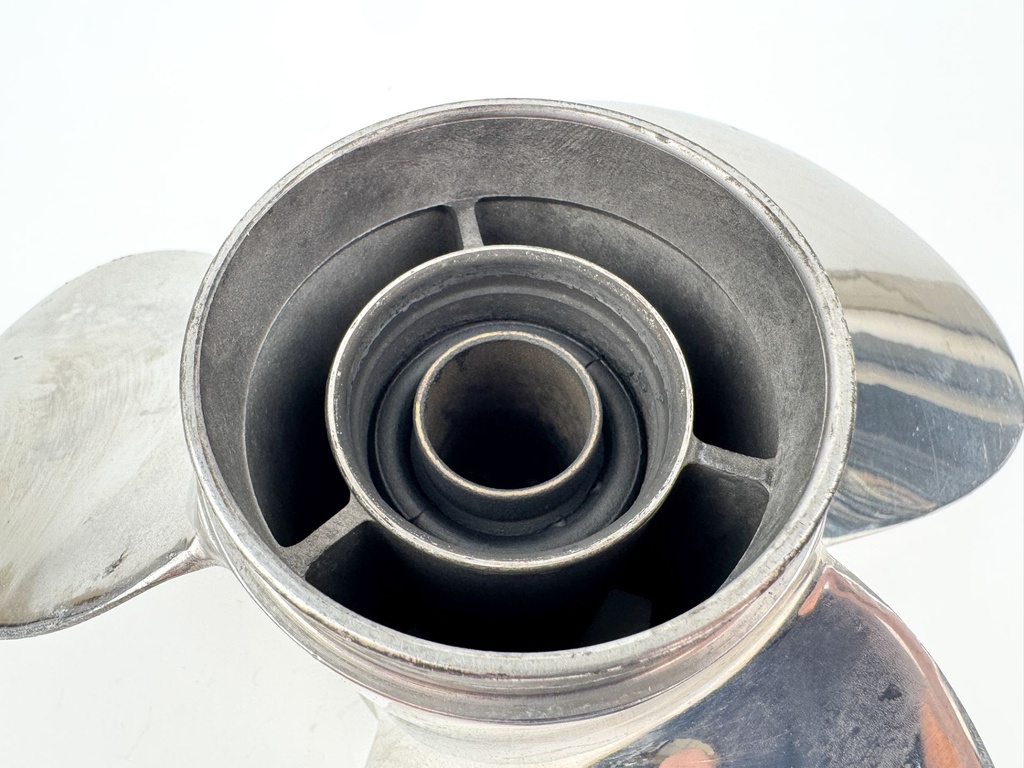 Solas Saturn 12 1/2" x 13P RH 2331-125-13 Stainless Steel Propeller