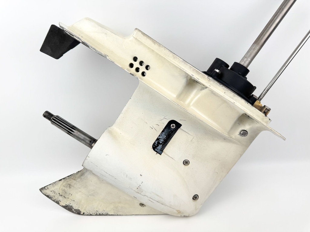 1989-92 Johnson 40 HP 2 Stroke Outboard 20" Lower Unit Gear Case 0433341