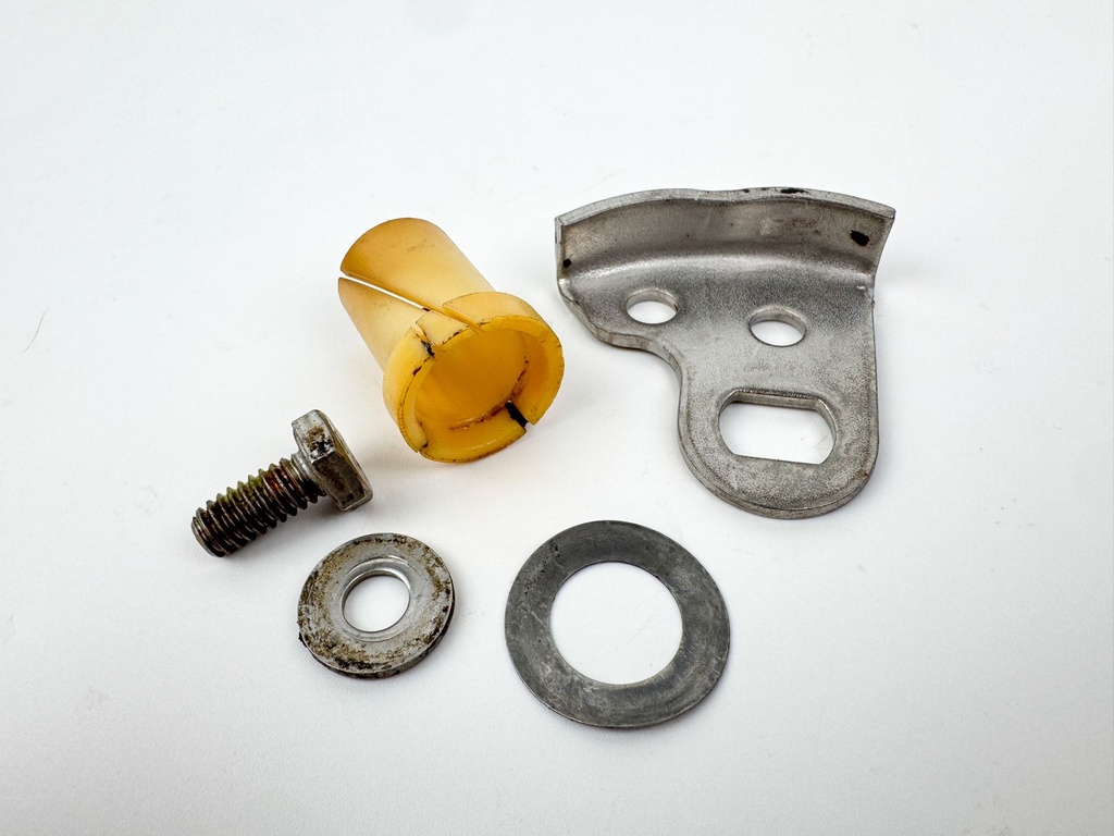 1989 Johnson 40 HP 2 Stroke Outboard Back Latch Handle 0396611 OEM