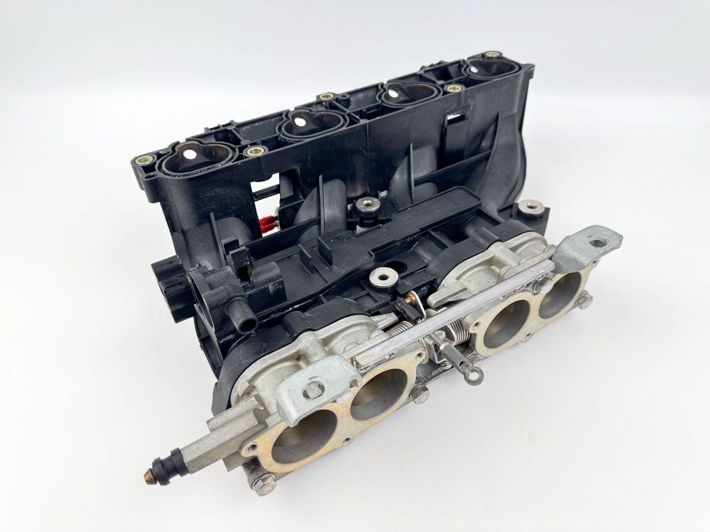 2004 Yamaha 150 HP 4 Stroke Outboard Intake Manifold & Throttle Body 63P-14440-00-00 OEM