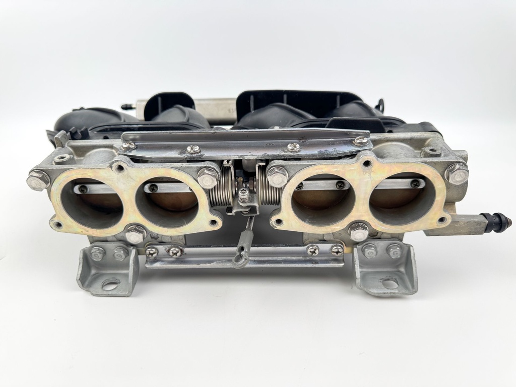 2004 Yamaha 150 HP 4 Stroke Outboard Intake Manifold & Throttle Body 63P-14440-00-00 OEM