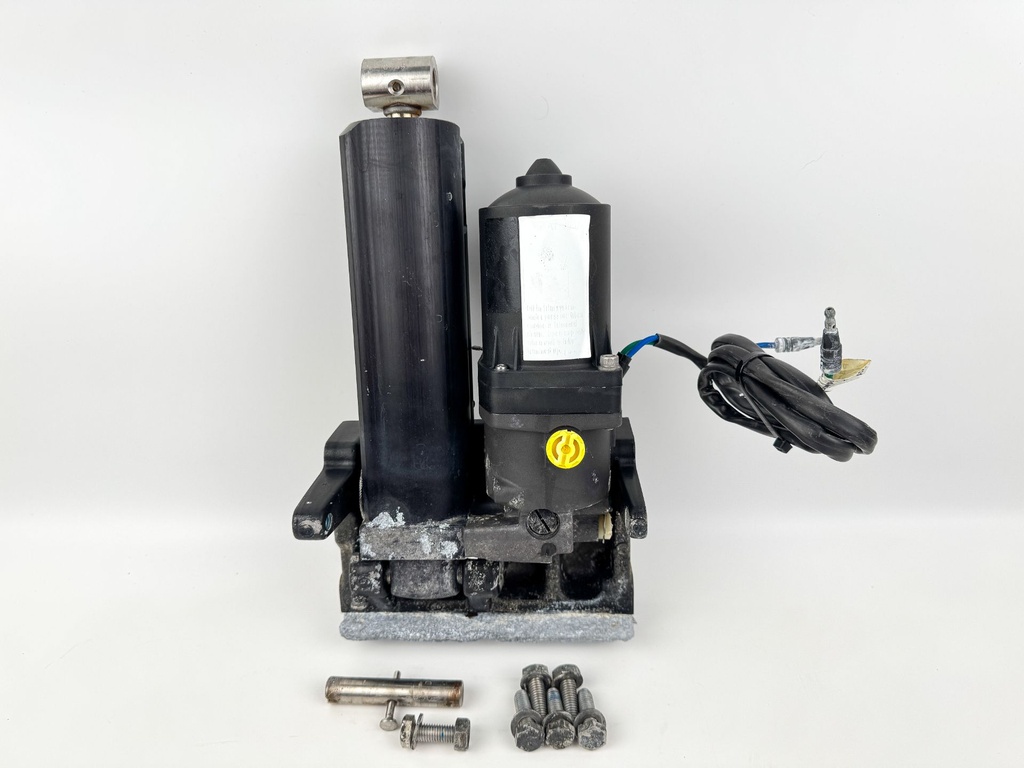 Mercury 70 90 115 120 125 HP Power Tilt and Trim Assembly 8M0090335 Used OEM