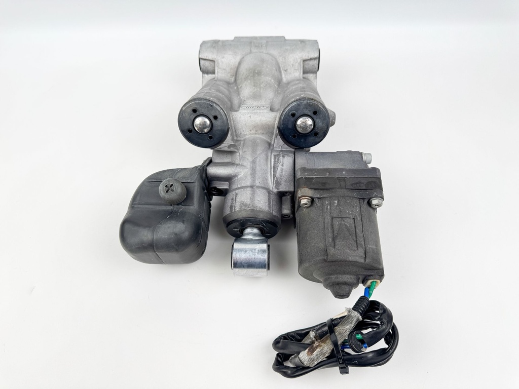 2002 + Honda 90 115 130 135 150 200 225 HP Outboard Power Trim Tilt Unit