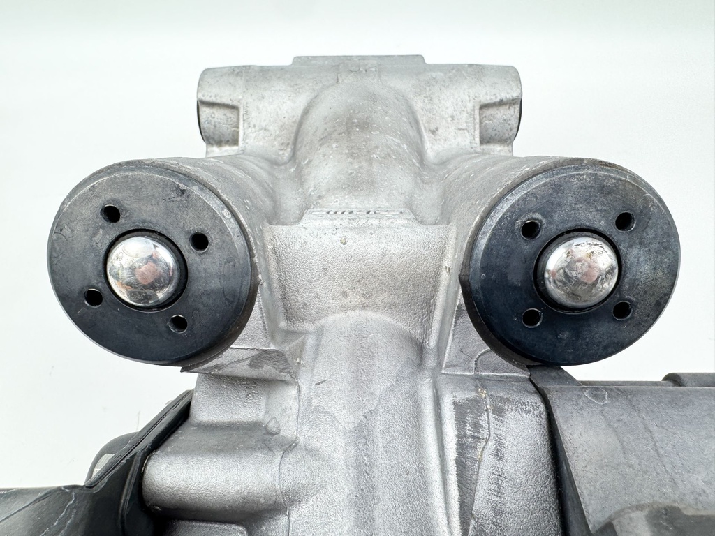 2002 + Honda 90 115 130 135 150 200 225 HP Outboard Power Trim Tilt Unit