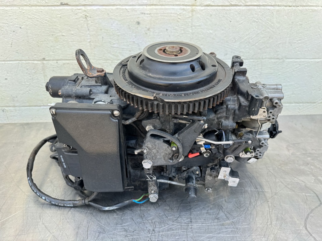 1989 Johnson 40 HP 2 Stroke Outboard Powerhead 0398872 OEM