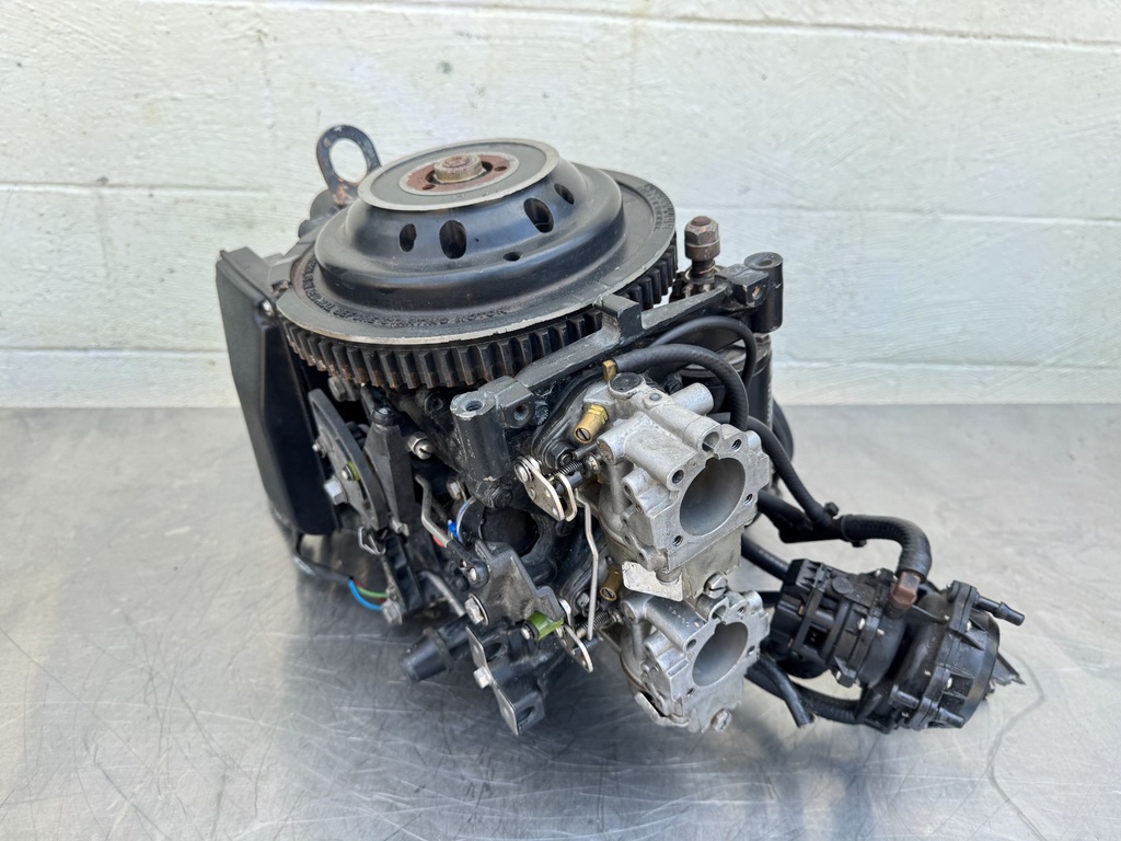 1989 Johnson 40 HP 2 Stroke Outboard Powerhead 0398872 OEM