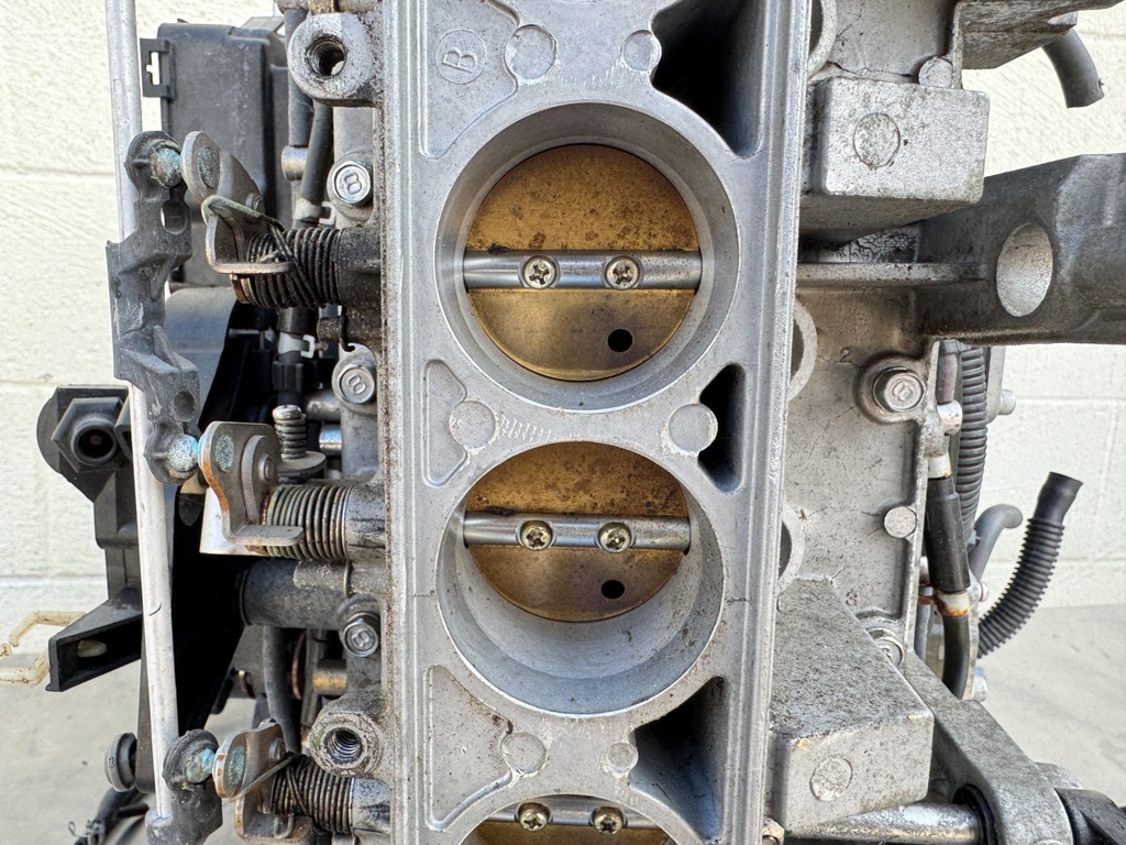 2005 Yamaha 300HP HPDI 2 Stroke Outboard Powerhead Crankcase Assembly