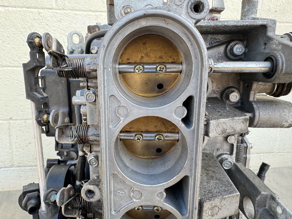 2005 Yamaha 300HP HPDI 2 Stroke Outboard Powerhead Crankcase Assembly