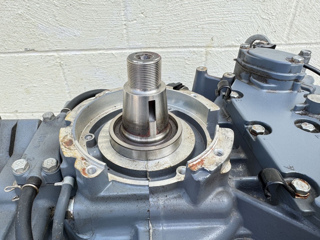 2004 Yamaha 300HP HPDI 2 Stroke Outboard Powerhead Crankcase Assembly