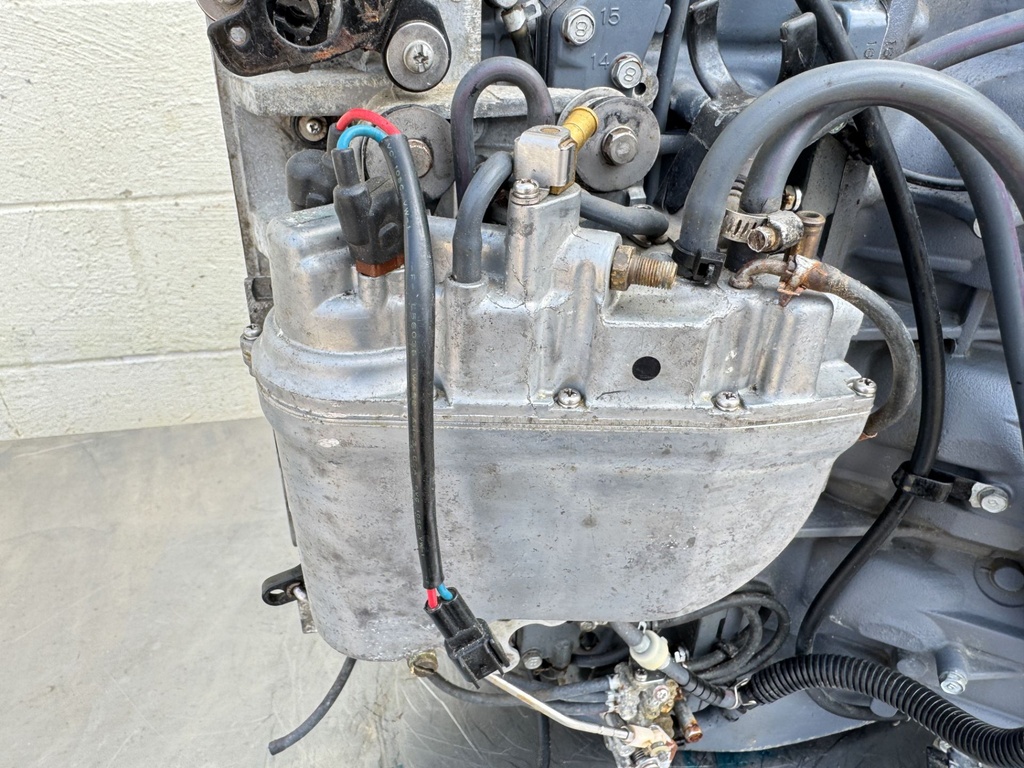 2004 Yamaha 300HP HPDI 2 Stroke Outboard Powerhead Crankcase Assembly