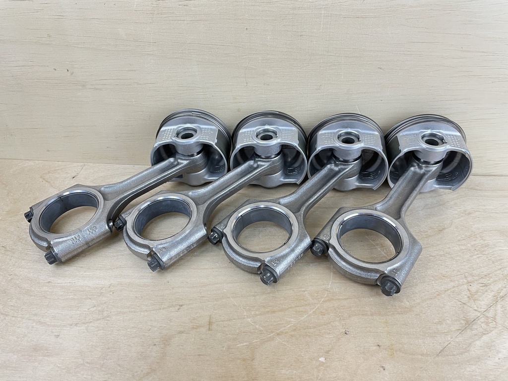 2010 Mercury 90HP 4 Stroke Outboard Piston & Connecting Rod Assembly 898472T01