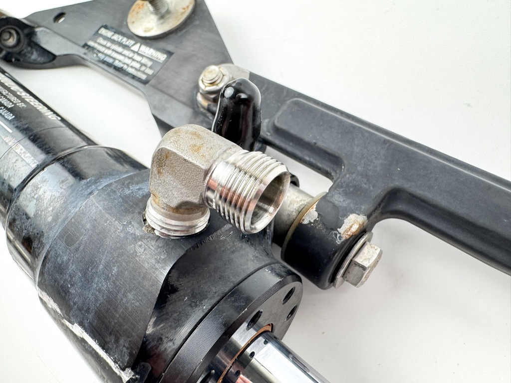 SeaStar Front Mount Outboard Hydraulic Steering Cylinder Assembly HC5358