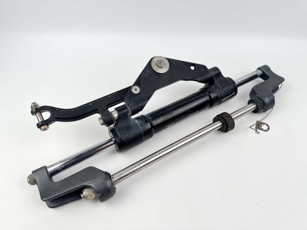 SeaStar Front Mount Outboard Hydraulic Steering Cylinder Assembly HC5358