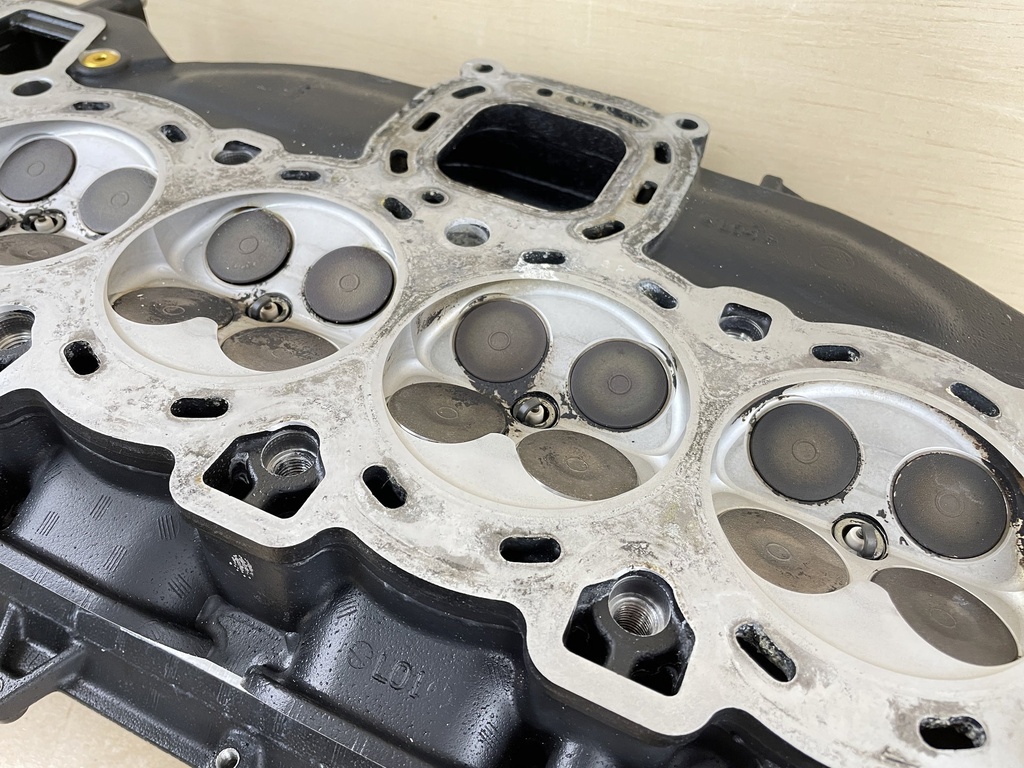 2010 Mercury 90HP 4 Stroke Outboard Cylinder Head Assembly 897954A03