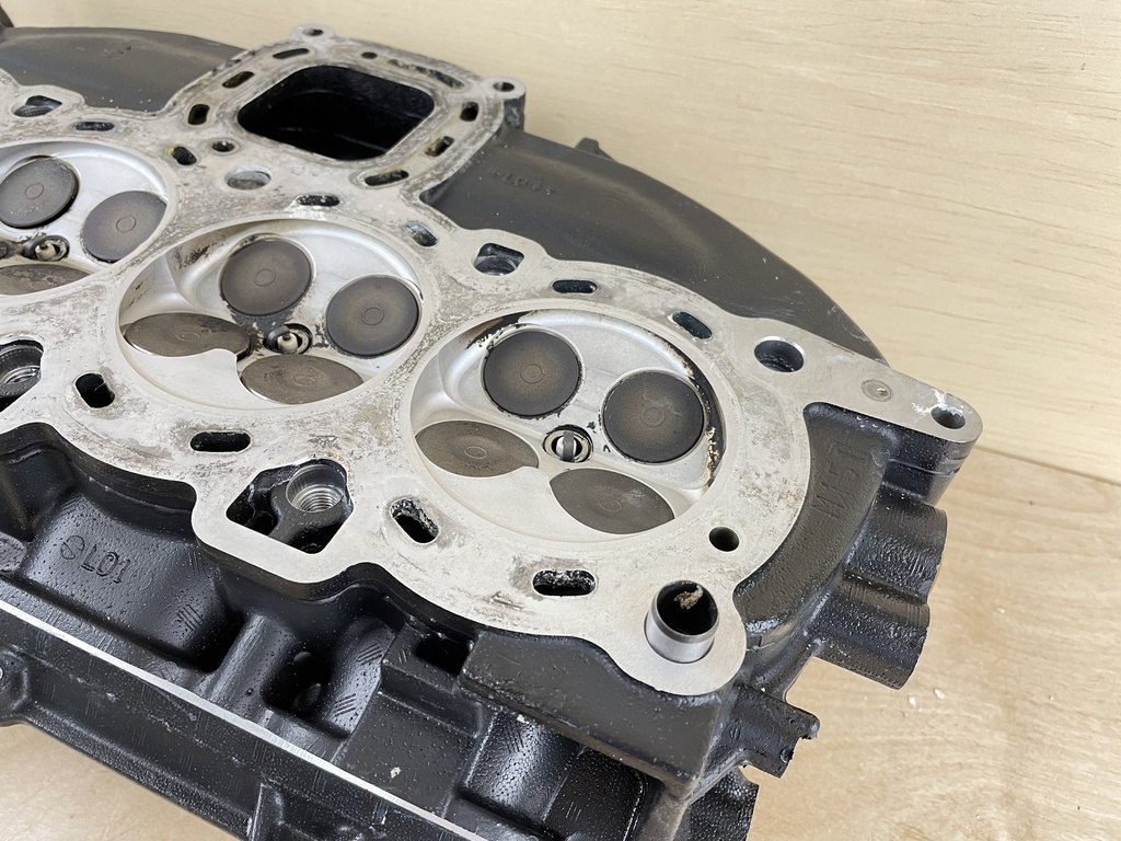 2010 Mercury 90HP 4 Stroke Outboard Cylinder Head Assembly 897954A03