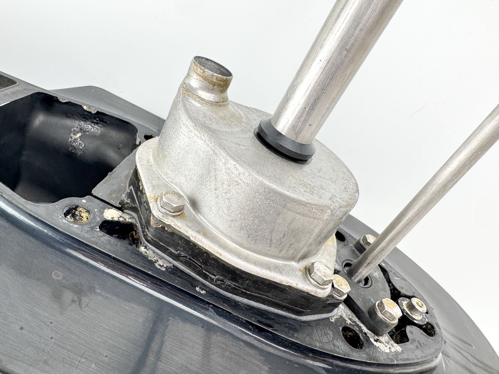 Mercury 75 90 115 HP 4 Stroke Outboard 20" Lower Unit Gear Case 888845T07