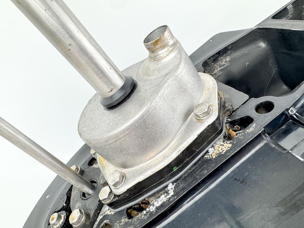 Mercury 75 90 115 HP 4 Stroke Outboard 20" Lower Unit Gear Case 888845T07