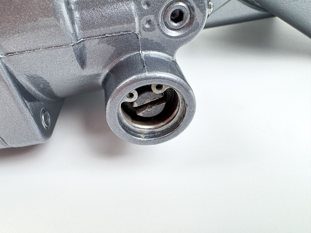 2006 Yamaha 150 HP 4 Stroke Outboard Power Trim Tilt Unit 63P-43800-01-4D OEM