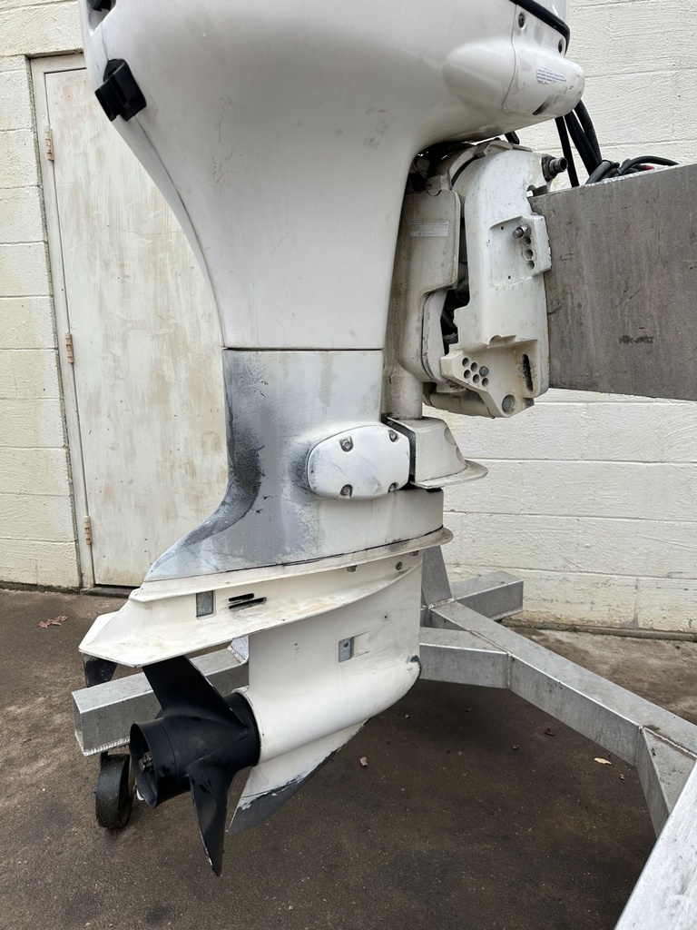 2001 Johnson 150 HP 2 Stroke Outboard Engine With 25" Shaft