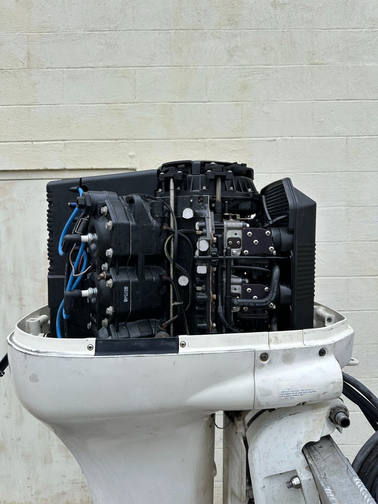 2001 Johnson 150 HP 2 Stroke Outboard Engine With 25" Shaft