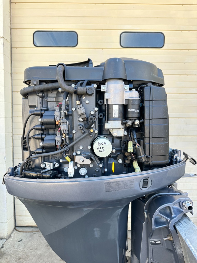 2010 Yamaha 90 HP 4 Stroke Outboard Engine W/ 25" Shaft 120 Hours