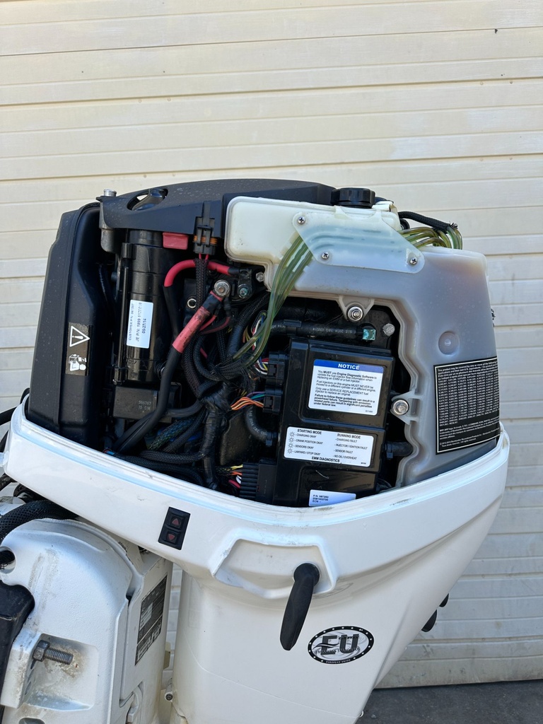 2014 Evinrude 90 HP 2 Stroke Outboard Engine W/ 20" Shaft 395 Hours