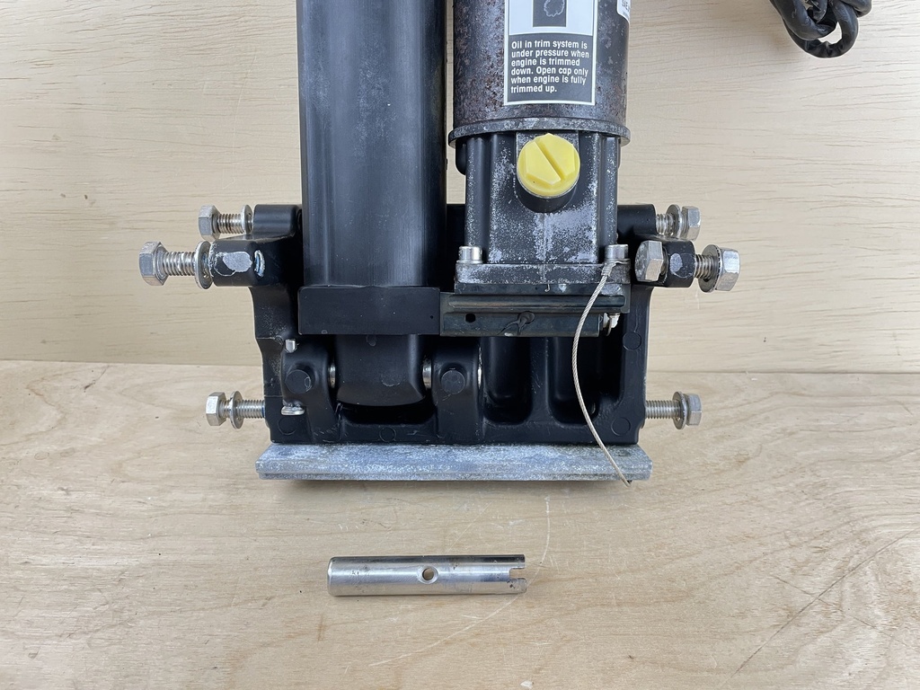 2010 Mercury 90Hp Outboard Engine Trim Unit Assembly 2 Wire 898447T01