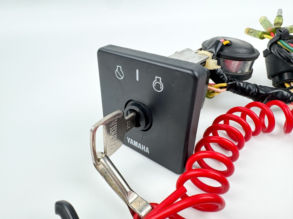 Yamaha Outboard Single Engine Key Switch W/ Key