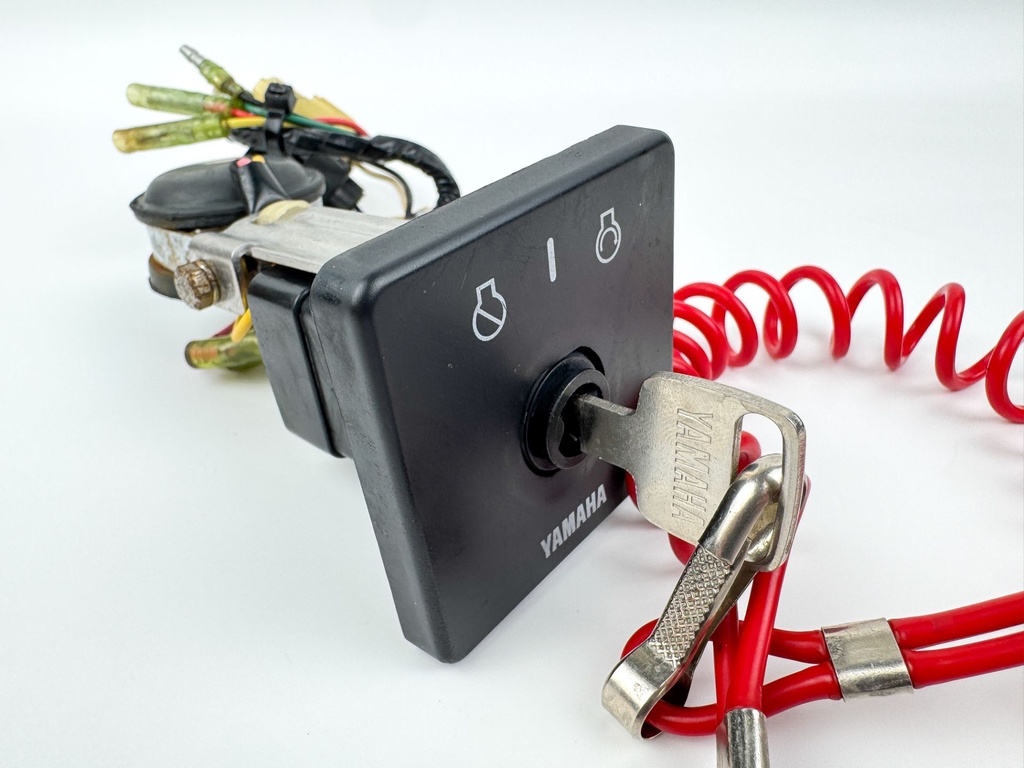 Yamaha Outboard Single Engine Key Switch W/ Key