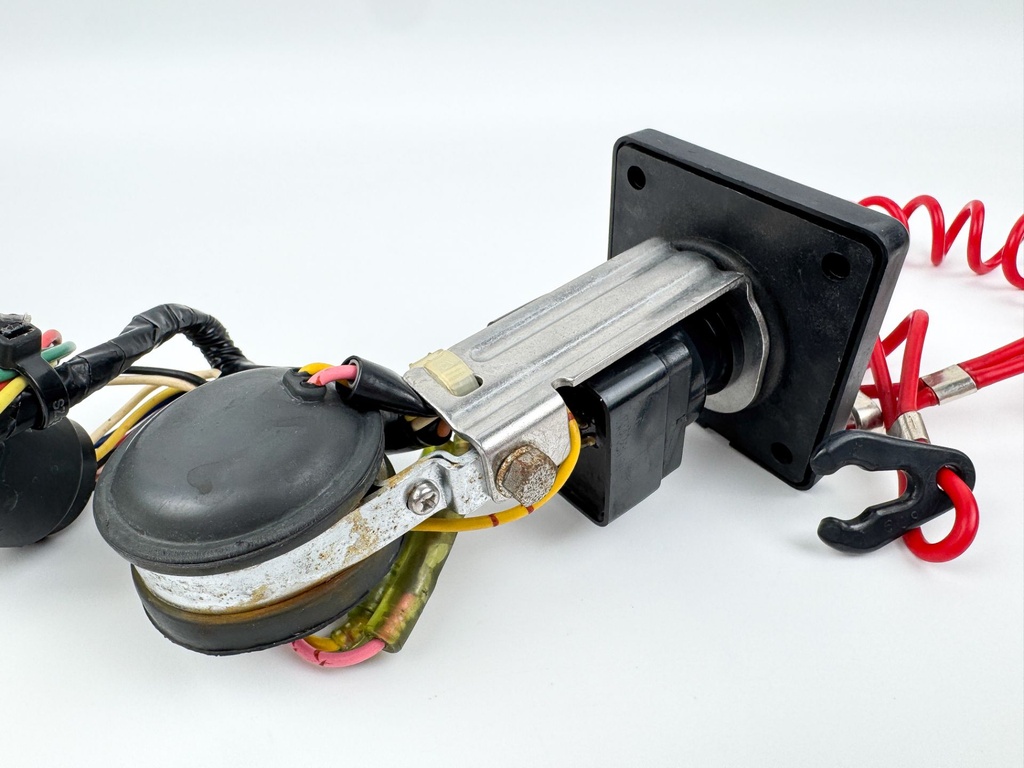 Yamaha Outboard Single Engine Key Switch W/ Key