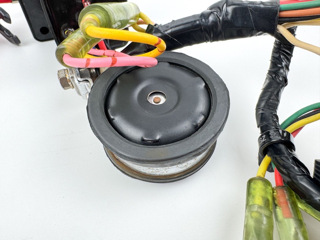 Yamaha Outboard Single Engine Key Switch W/ Key