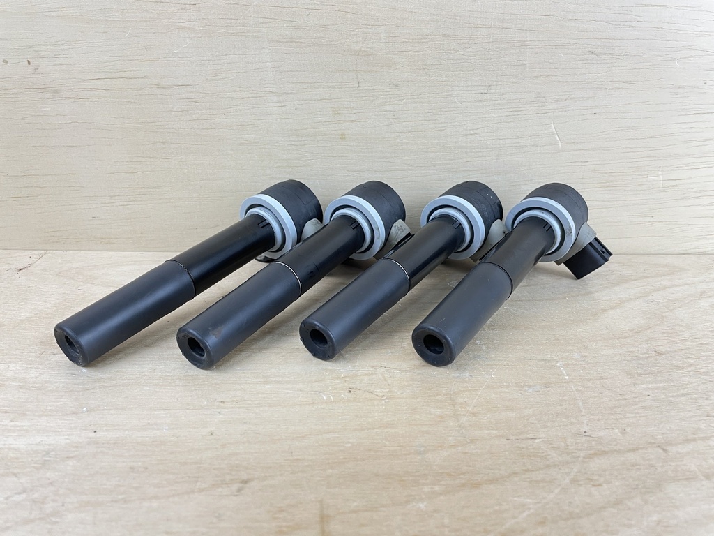 2010 Mercury 90HP 4 Stroke Outboard Ignition Pencil Coil 880615T01