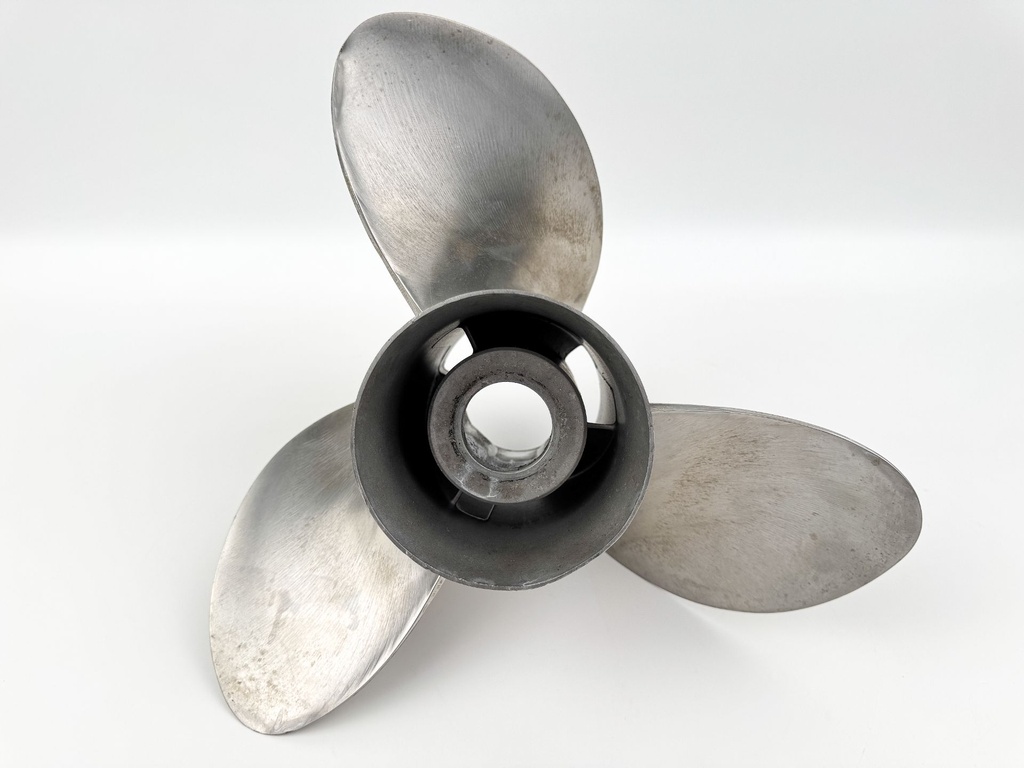 Mercury Marine Vengeance SS Propeller 3 Blade 48-16988 13" x 18P RH Standard