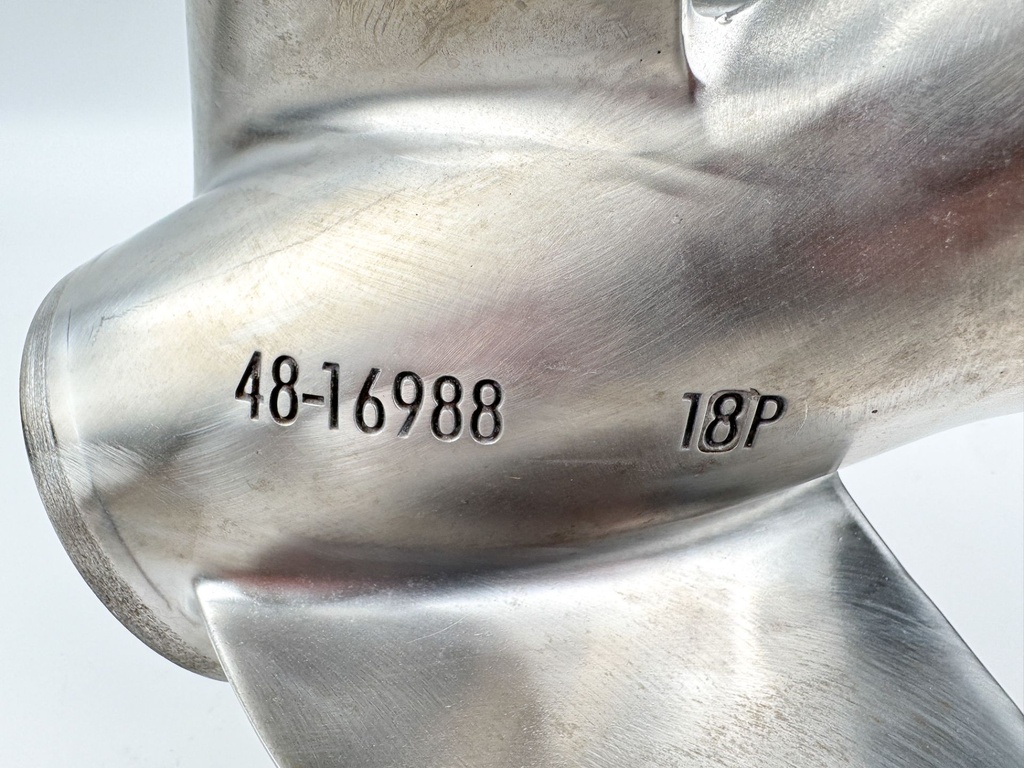 Mercury Marine Vengeance SS Propeller 3 Blade 48-16988 13" x 18P RH Standard