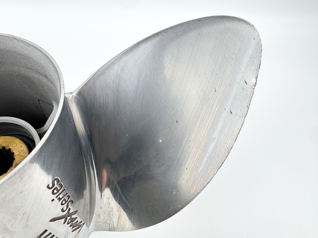 Yamaha VMax Series 3 Blade Stainless Steel Prop Propeller 15 1/8" x 27P