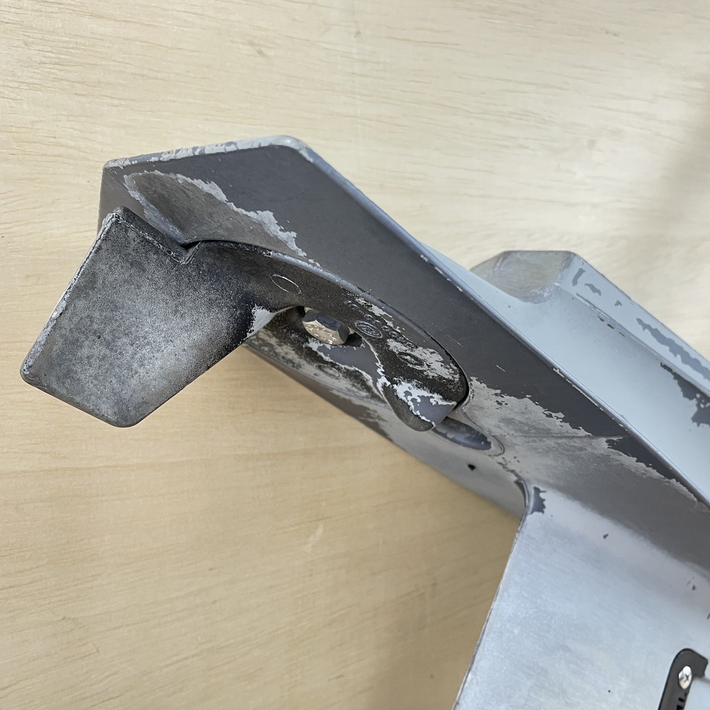 2000 Evinrude Johnson 50HP Outboard 20" Shaft Lower Unit Gearcase Assembly 0435280