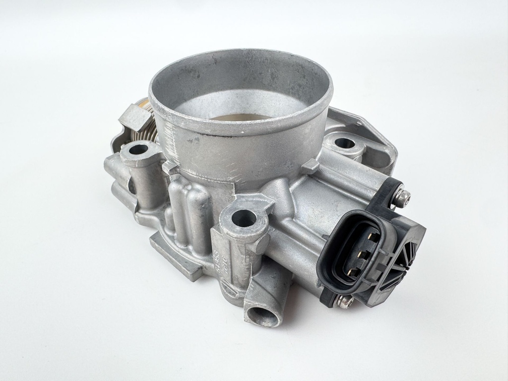 2017 Suzuki 115 HP 4 Stroke Outboard Throttle Body Assembly 13300-92J12 OEM