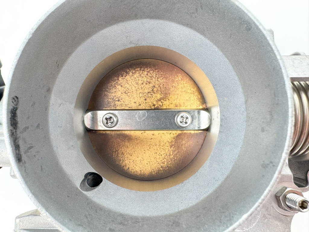 2017 Suzuki 115 HP 4 Stroke Outboard Throttle Body Assembly 13300-92J12 OEM