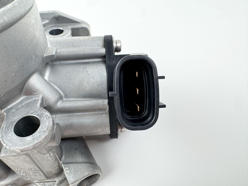 2017 Suzuki 115 HP 4 Stroke Outboard Throttle Body Assembly 13300-92J12 OEM