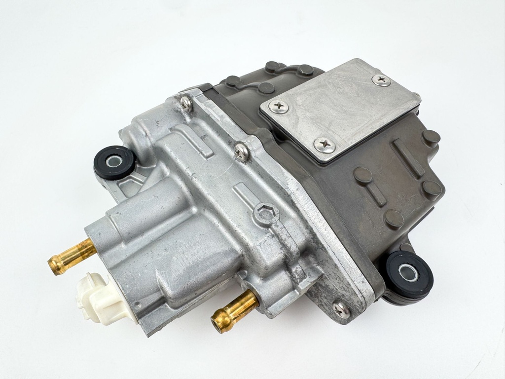 2017 Suzuki 115 HP 4 Stroke Outboard Vapor Separator Tank VST 15600-92J50 OEM