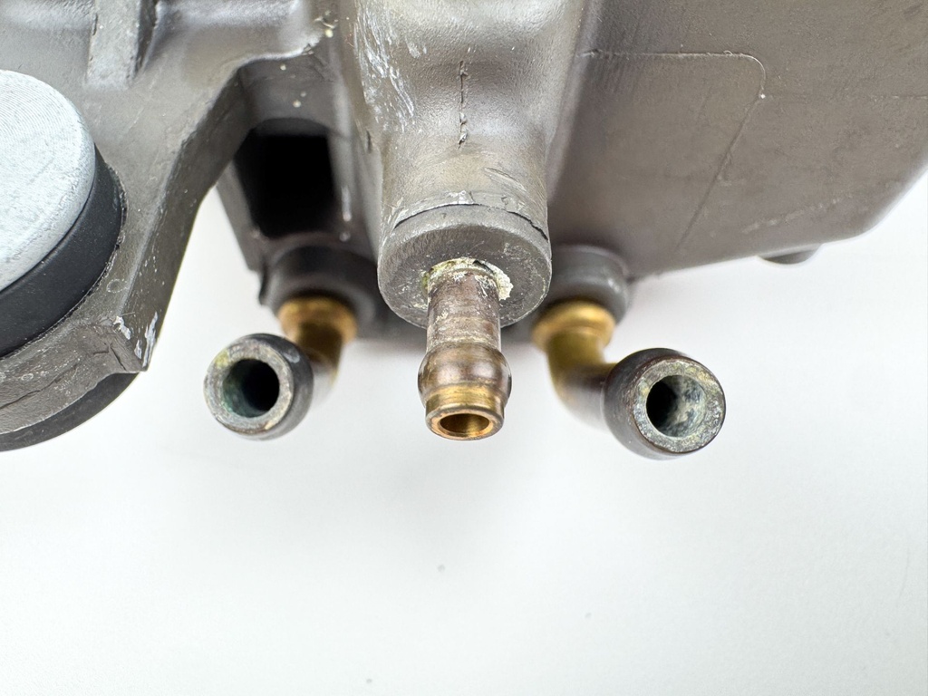 2017 Suzuki 115 HP 4 Stroke Outboard Vapor Separator Tank VST 15600-92J50 OEM