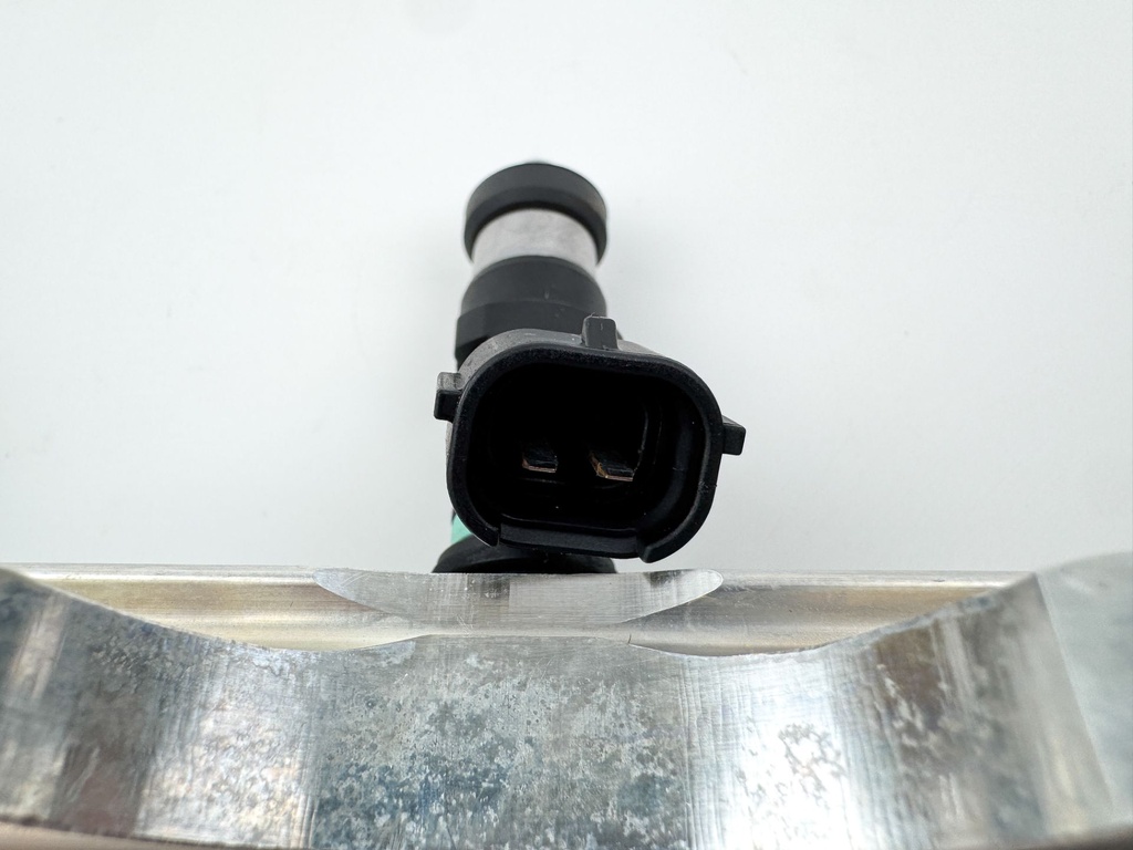 2017 Suzuki 115 HP 4 Stroke Outboard Fuel Injector Set W/ Rail 15710-82K50 OEM