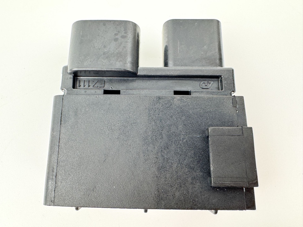 2017 Suzuki 115 HP 4 Stroke Outboard Trim Tilt Relay 38410-93J21 OEM