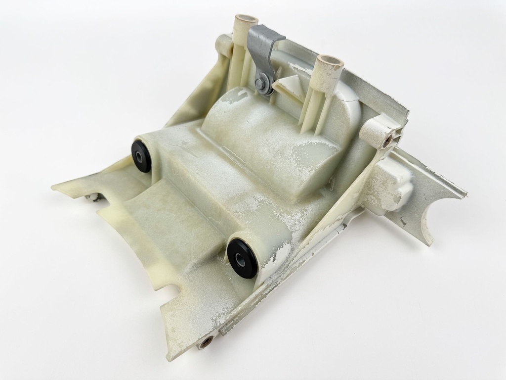 2017 Suzuki 115 HP 4 Stroke Outboard Front Panel Cowling Assembly 61831-90J12-Y5S OEM