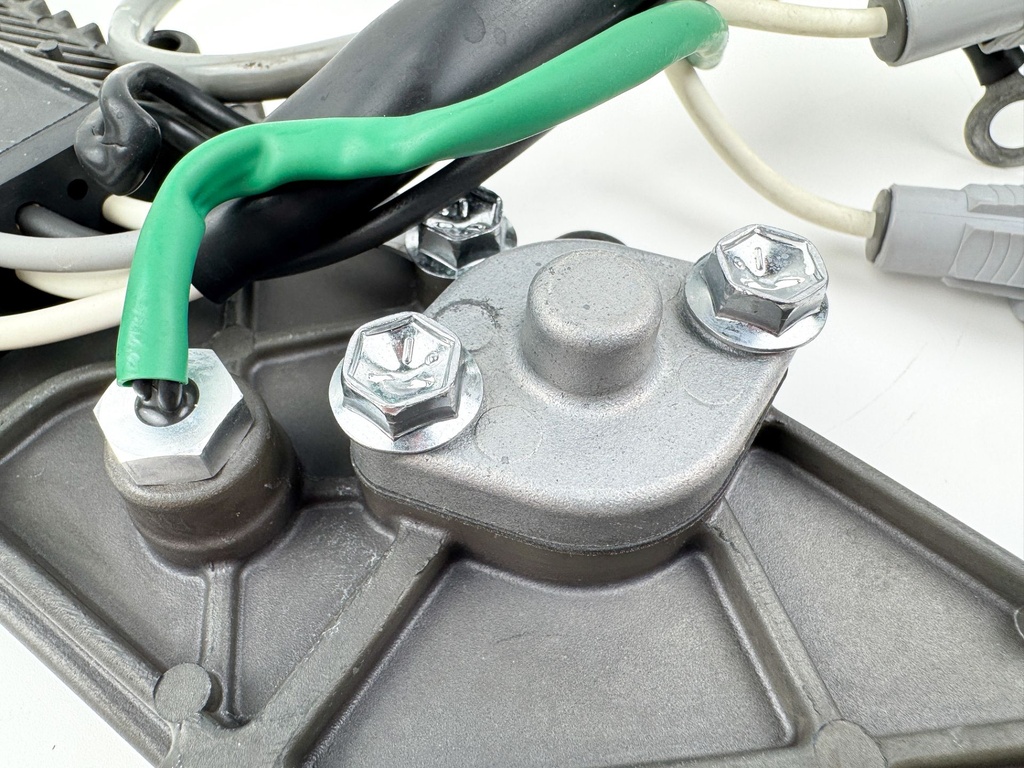 2017 Suzuki 115 HP 4 Stroke Outboard Rectifier & Regulator 32800-92J00 OEM