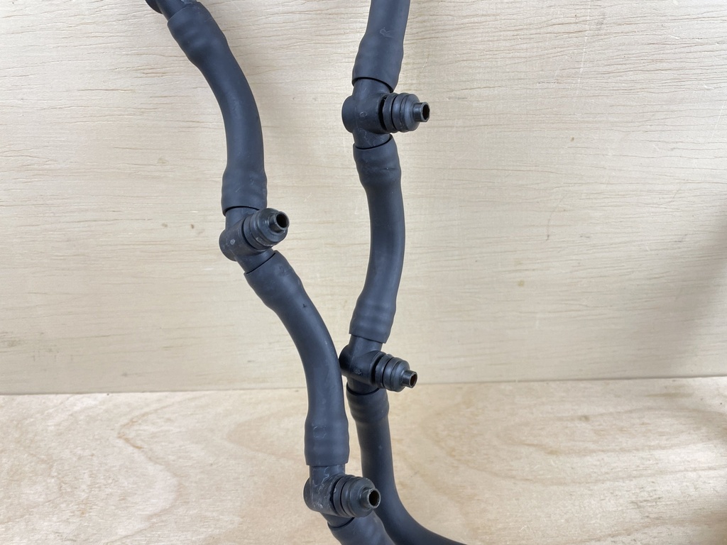 2006 Evinrude 90HP Etec Injector Supply & Return Fuel Lines 5006261 5006262